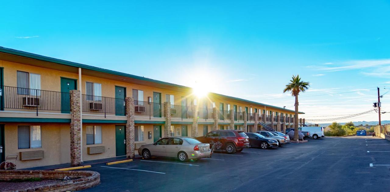 Windsor Inn Lake Havasu City Exterior foto